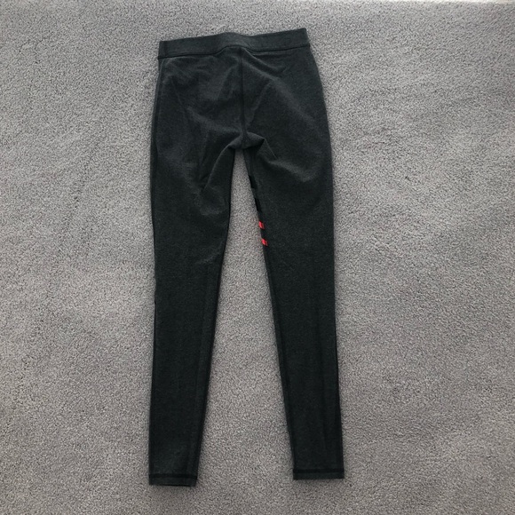 NWOT Under Armour Leggings - Picture 5 of 5